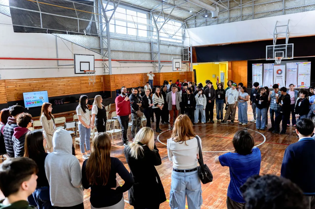 photo_5174896543675821270_y