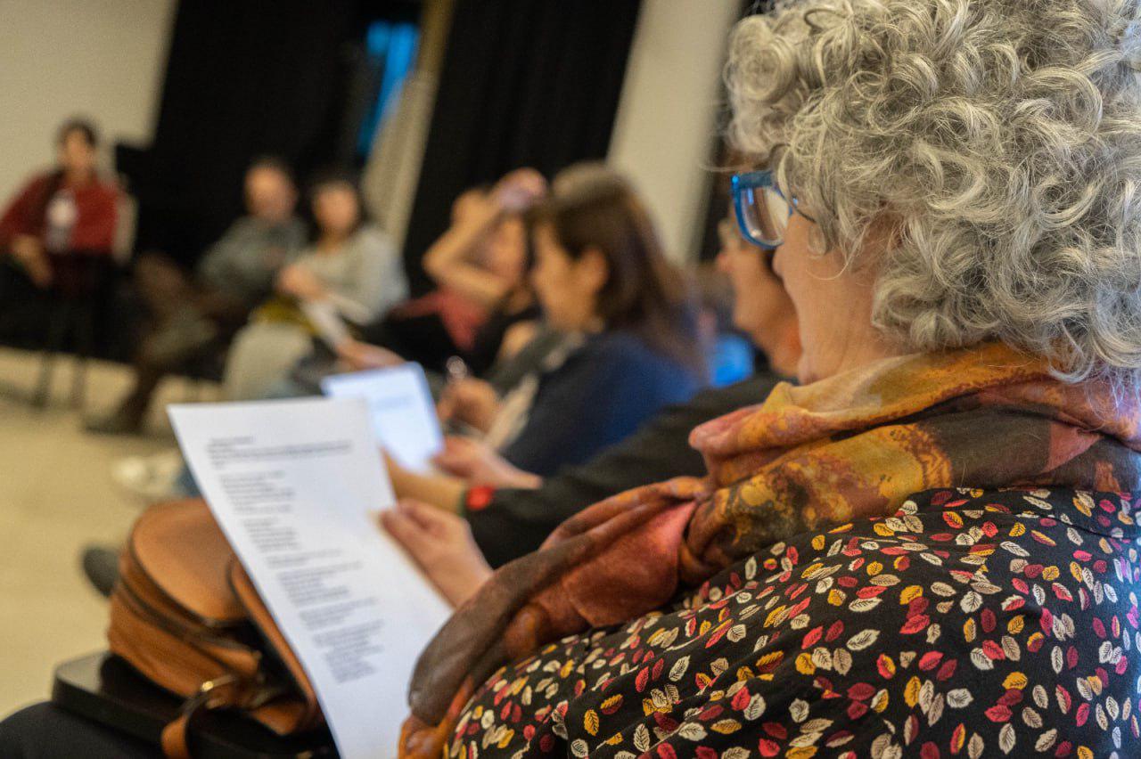 photo_5134276387962727120_y