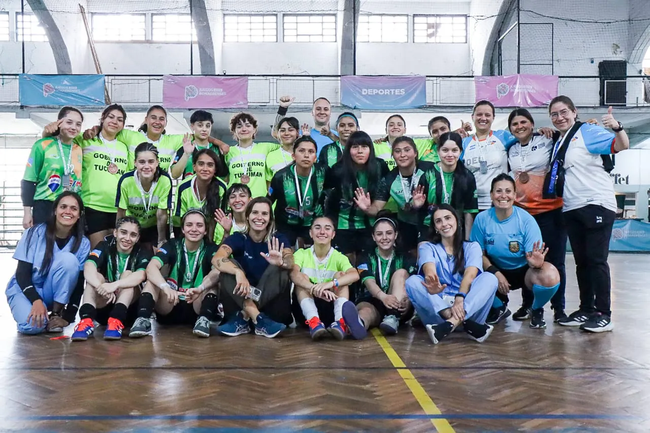 photo_5008318144065941069_y