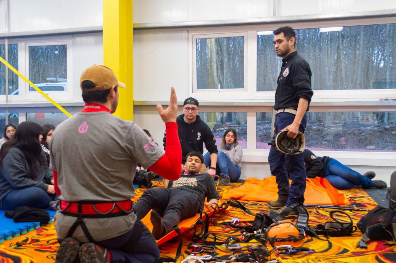 photo_5064760087419137377_y