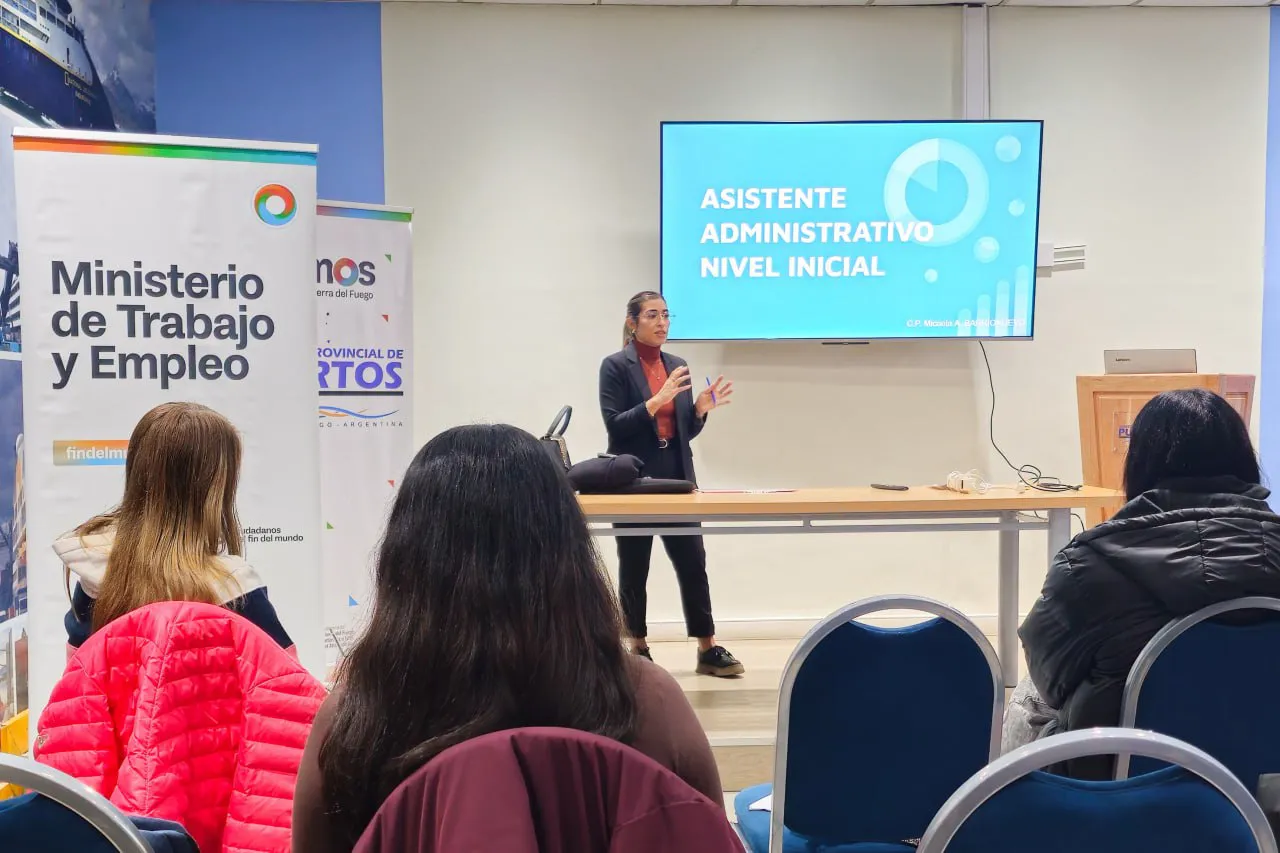 photo_4929578981074775660_y