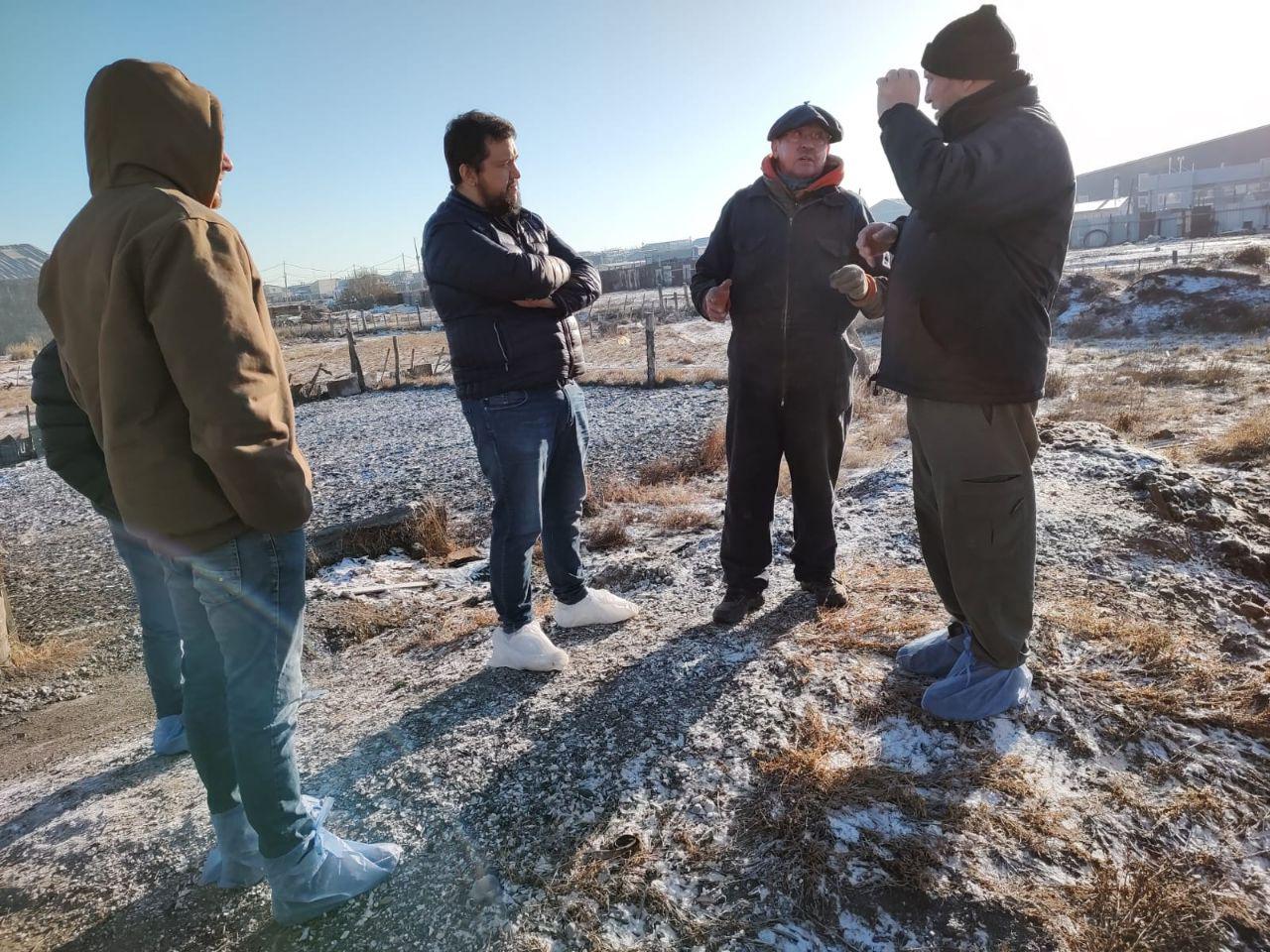 photo_5048773768171859113_y