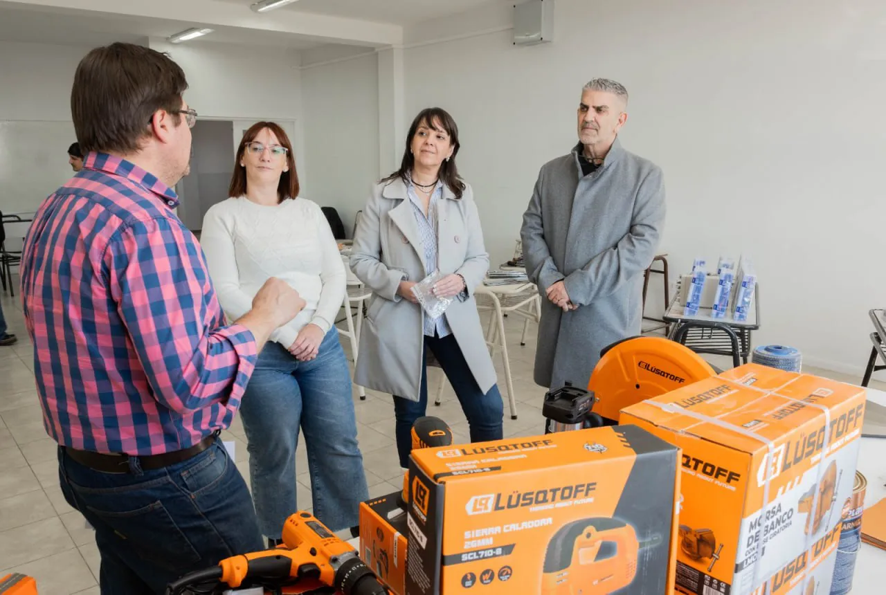 photo_5019606374681784651_y