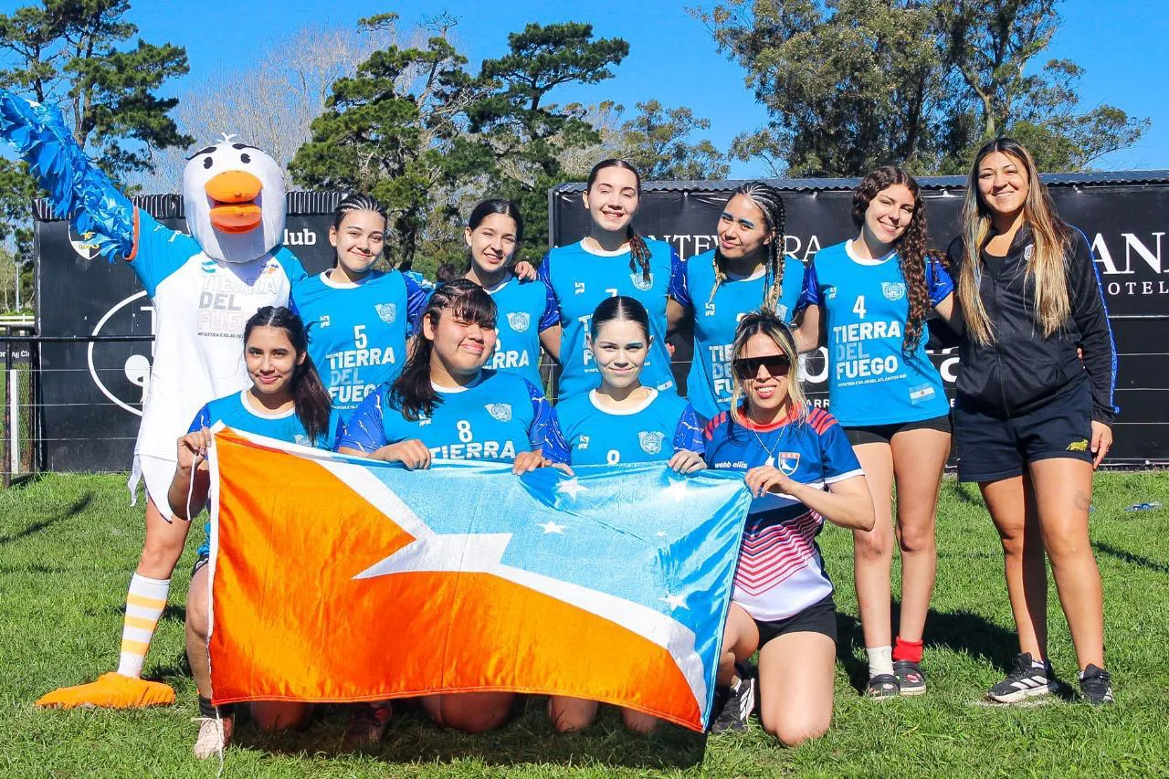 photo_5107241097846524845_y