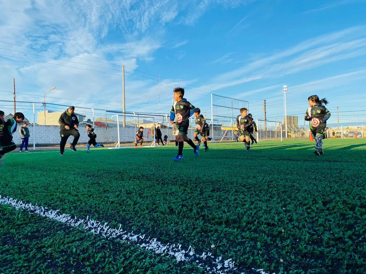 photo_5130097277413297293_y