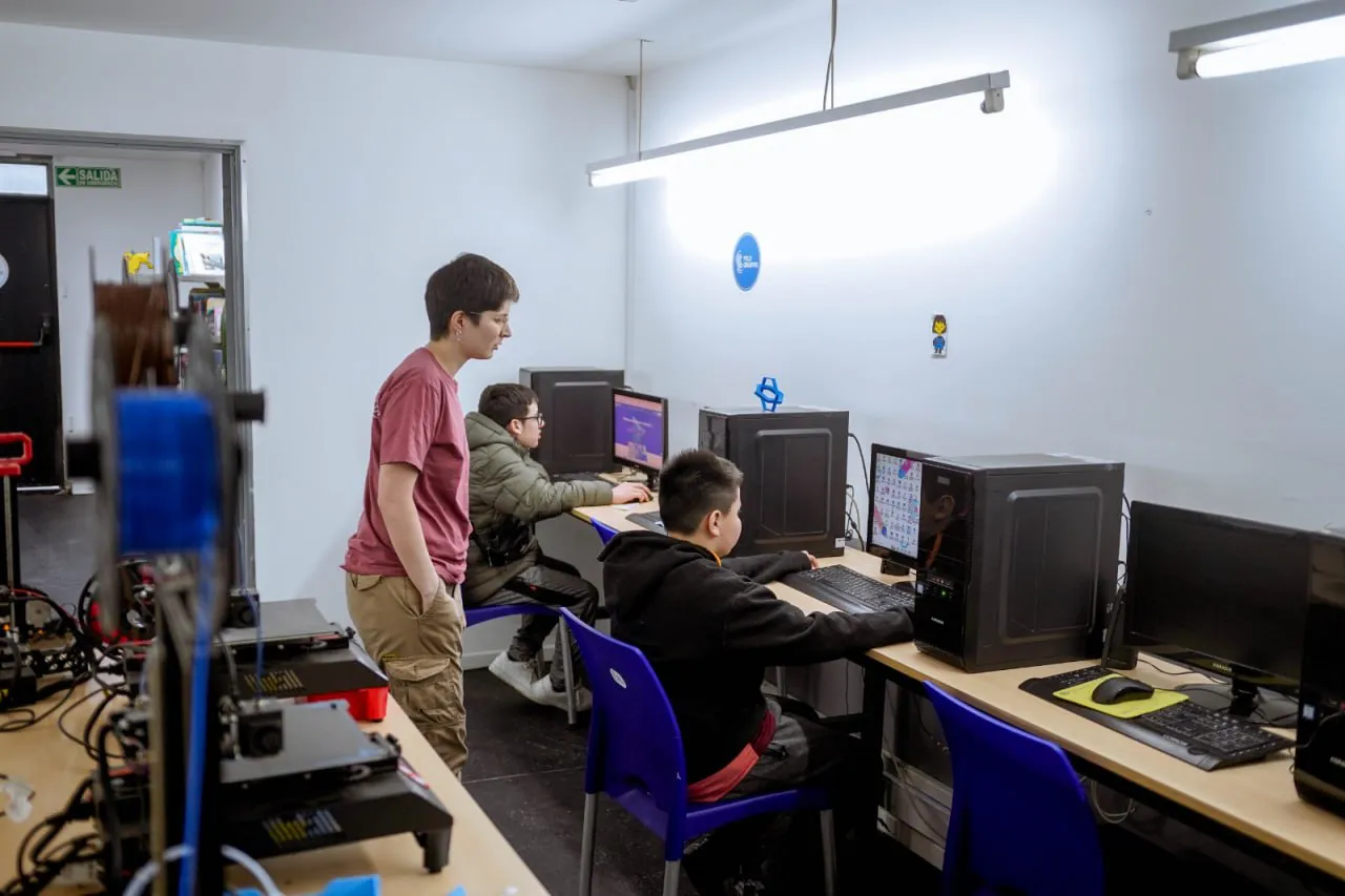 photo_4985801851031105690_y