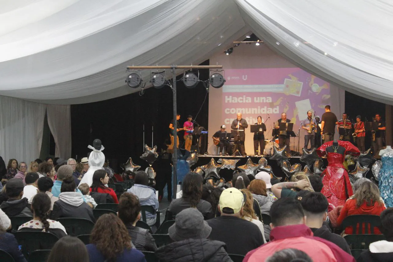 photo_5156751011224858555_y