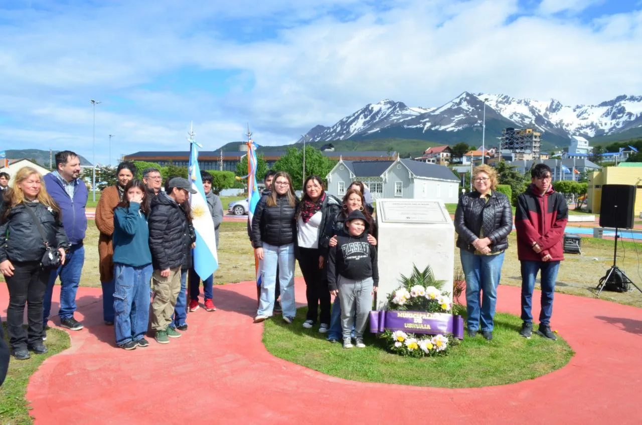 photo_5055581643523338014_y