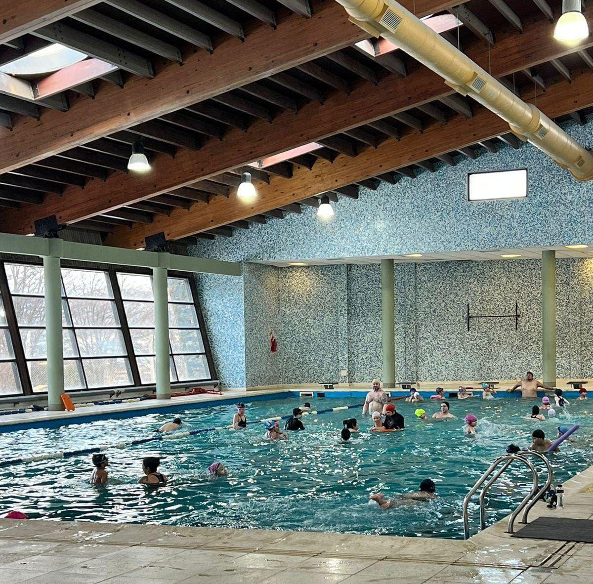 photo_5019446279775825299_y