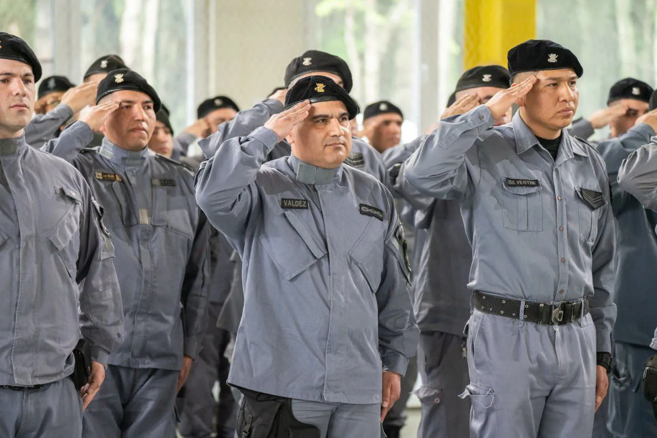 photo_5076067838665100141_y