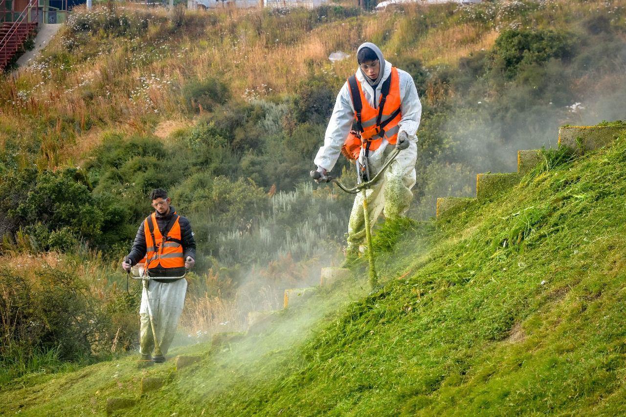 photo_5138663447947488997_y