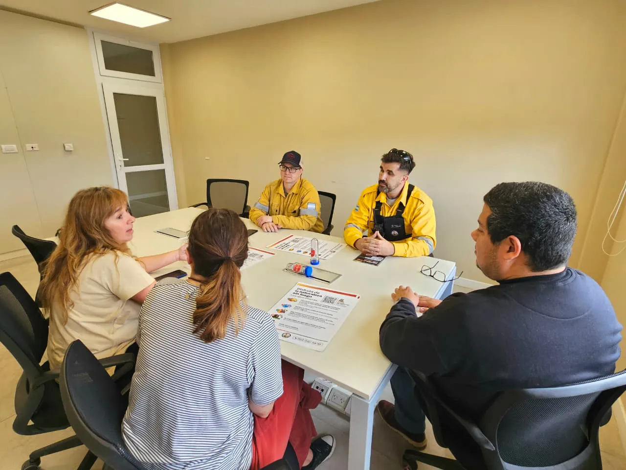 photo_5159336624490482540_y