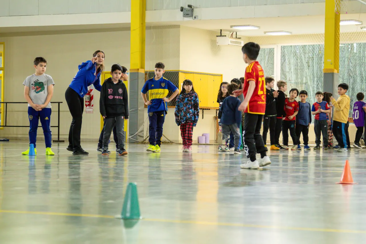 photo_5168063985147293212_y