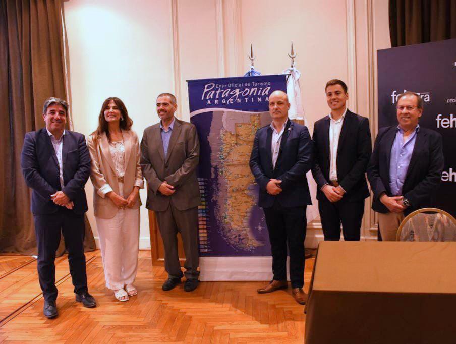 photo_4972331364712033198_y