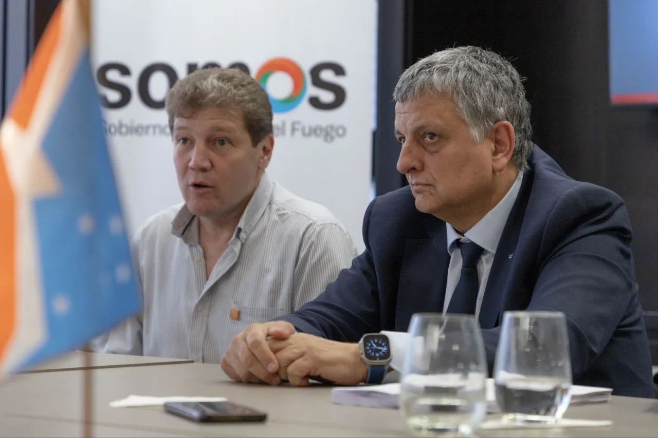 photo_4945250358963931965_y