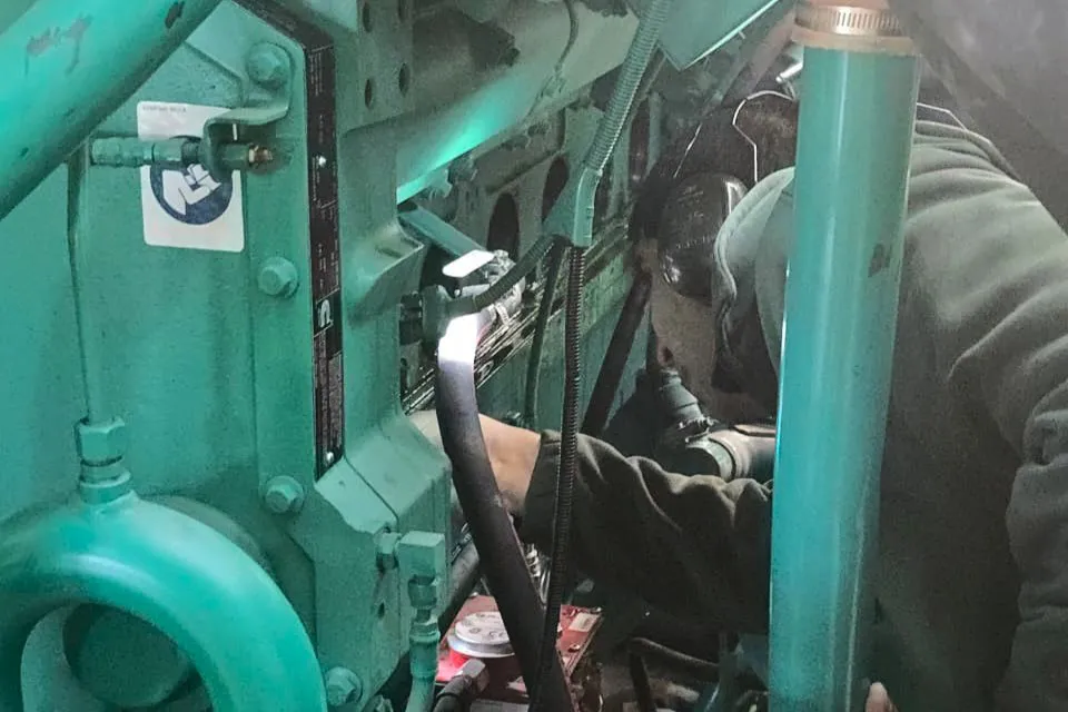 photo_4994642388374892847_y