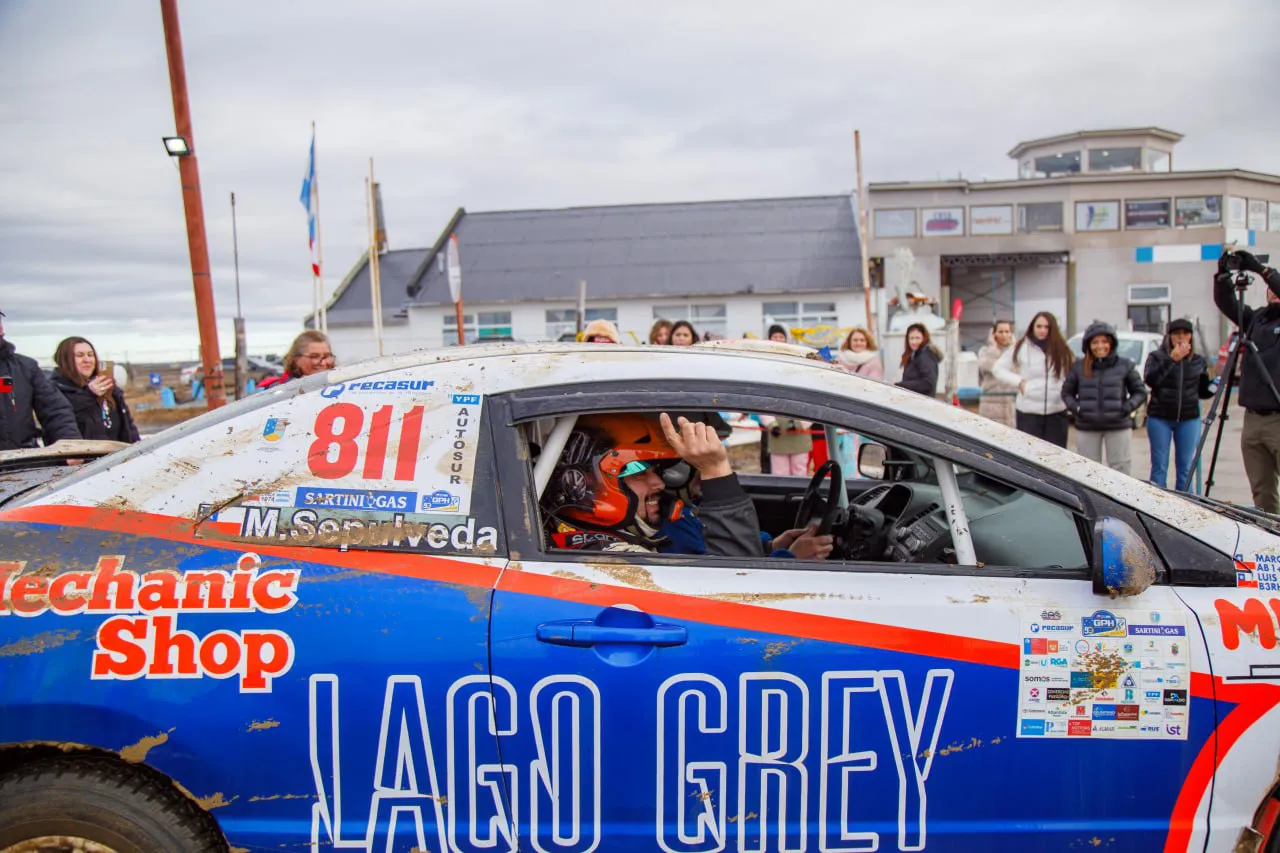 photo_4959004661013132044_y