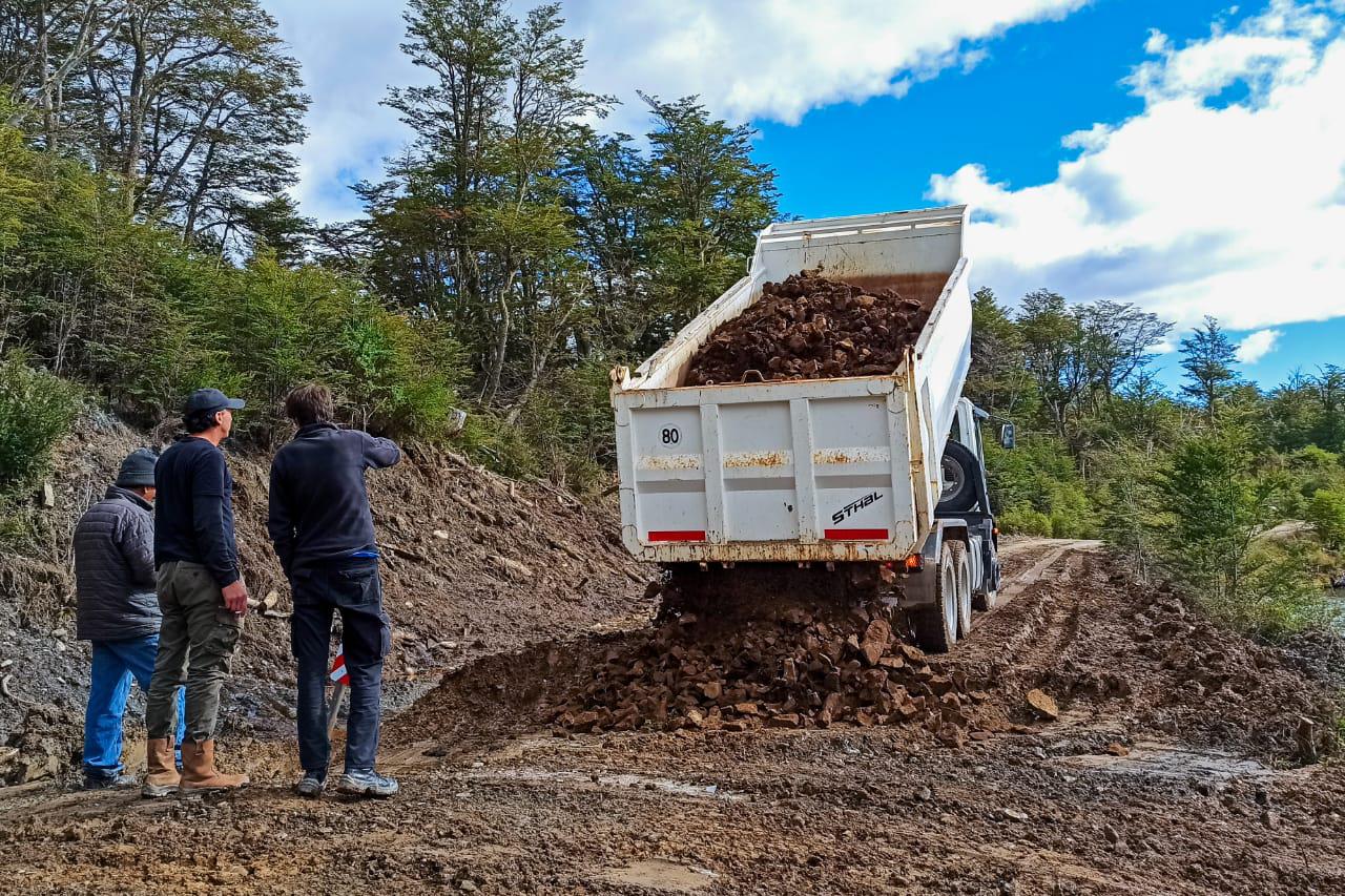 photo_5163582538961235105_y