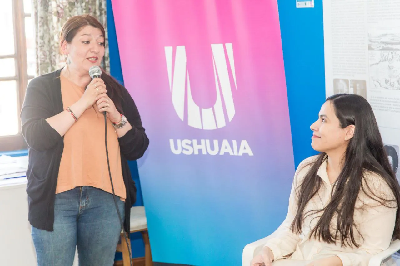 photo_5051341162182454869_y