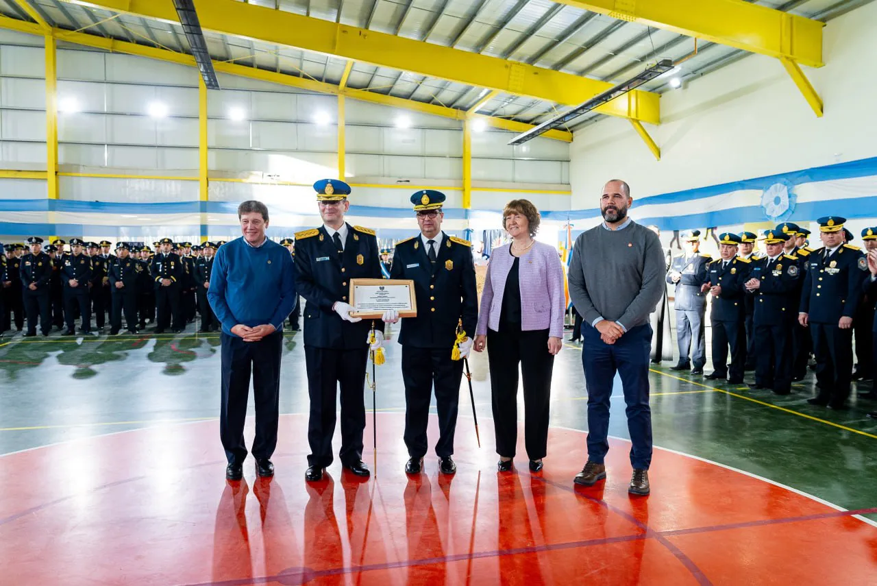 photo_4976820795242294529_y