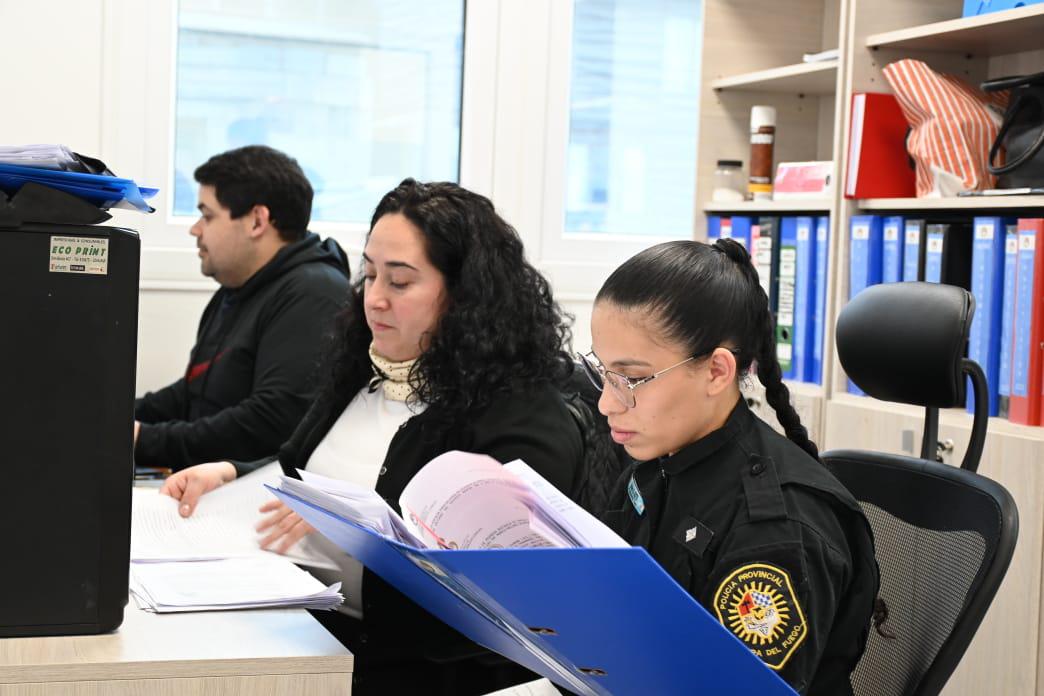 photo_4938506079189445460_y