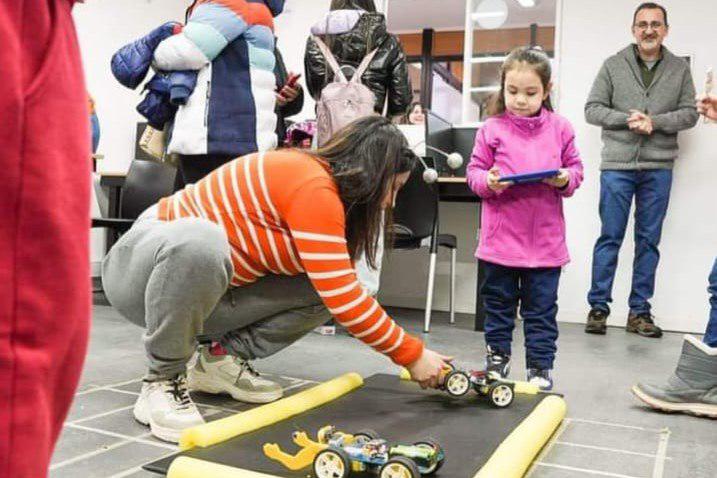 photo_4925027483972119624_x