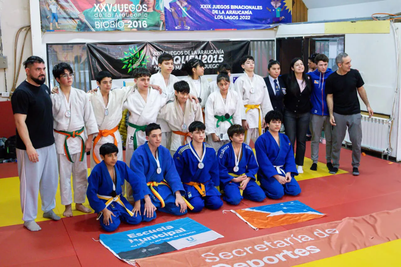 photo_5073630543508868152_y