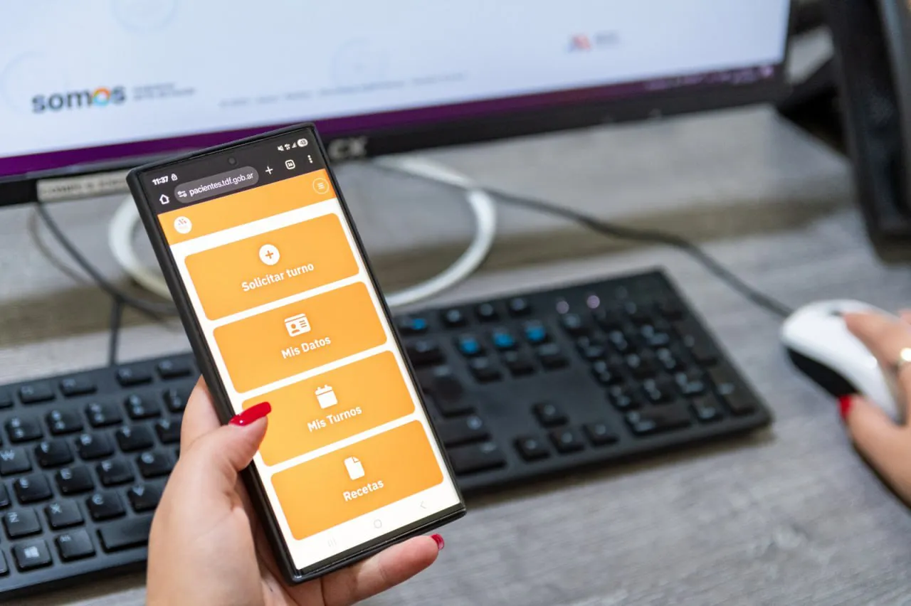 photo_5147951443577867214_y