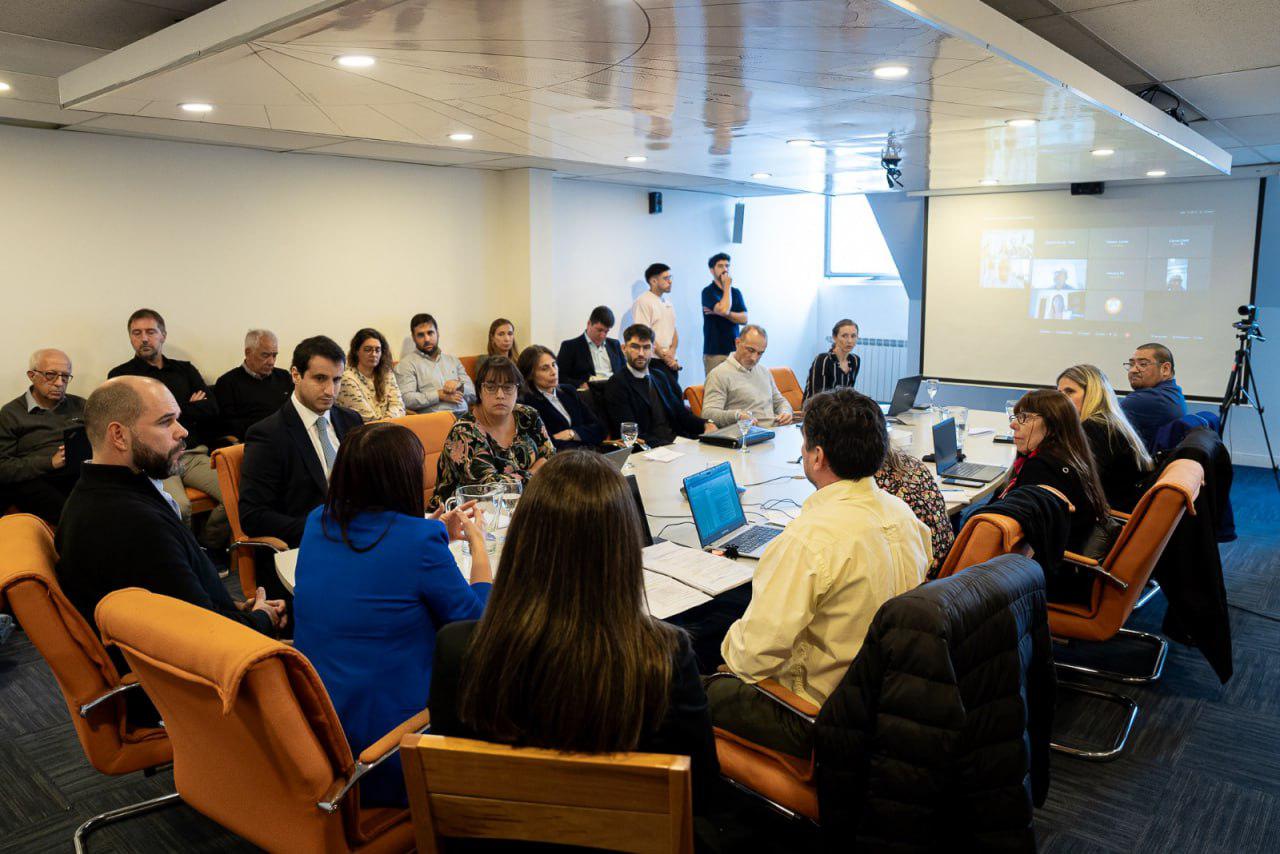 photo_5161627169200385345_y