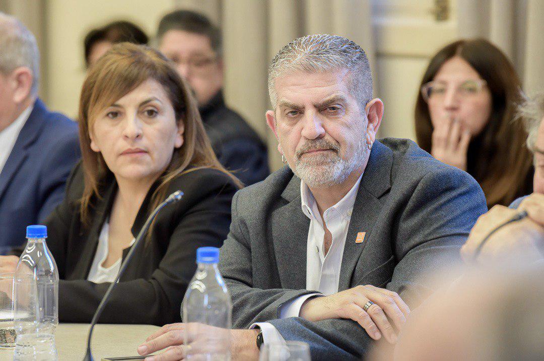 photo_5086864557514796530_y