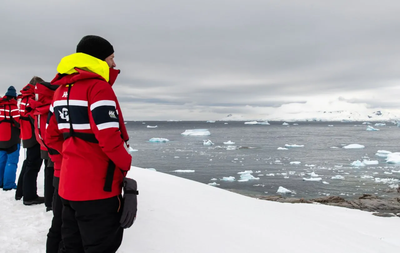 photo_4911446715777790346_y