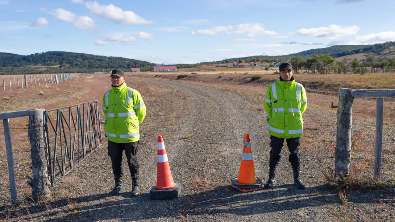 photo_4904628884692119151_y