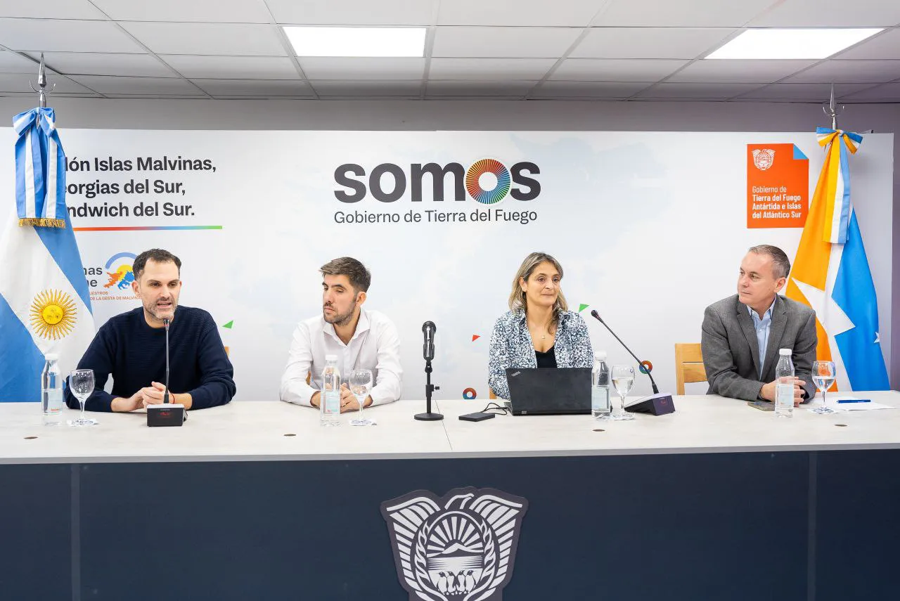 photo_4929503677413174571_y