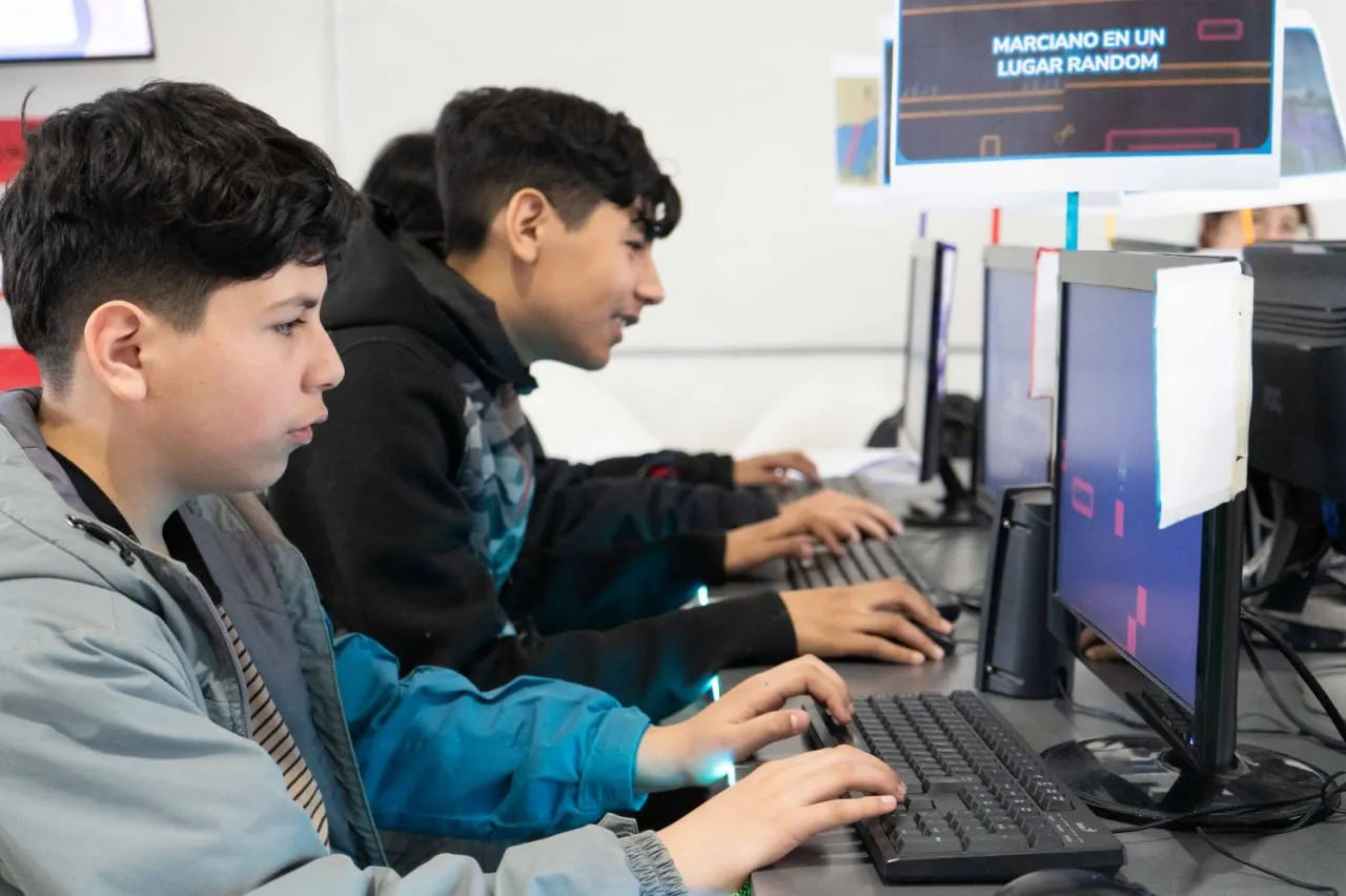 photo_5089593983465360324_y