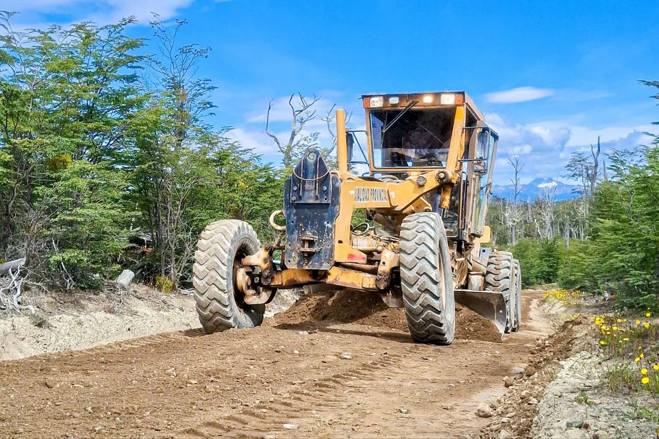 photo_5177036661458668497_y