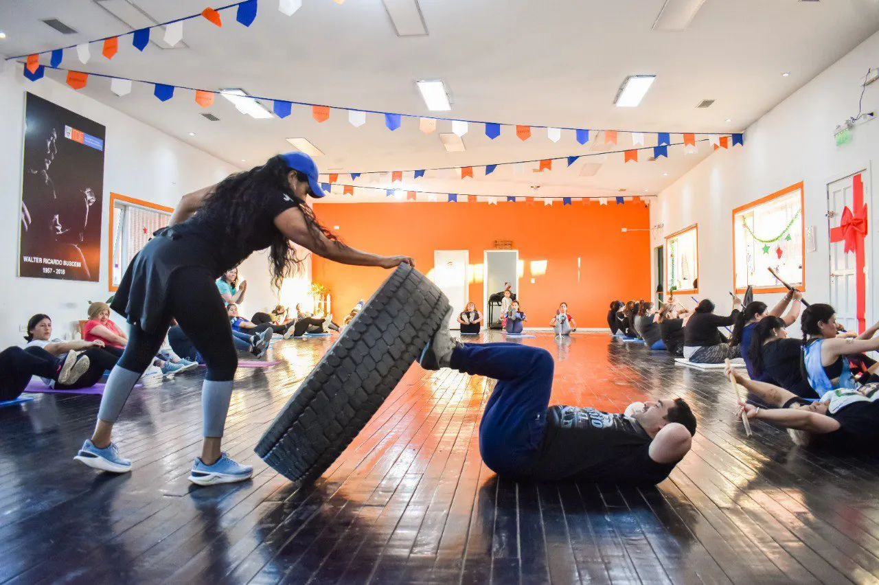 photo_5062081264777014996_y