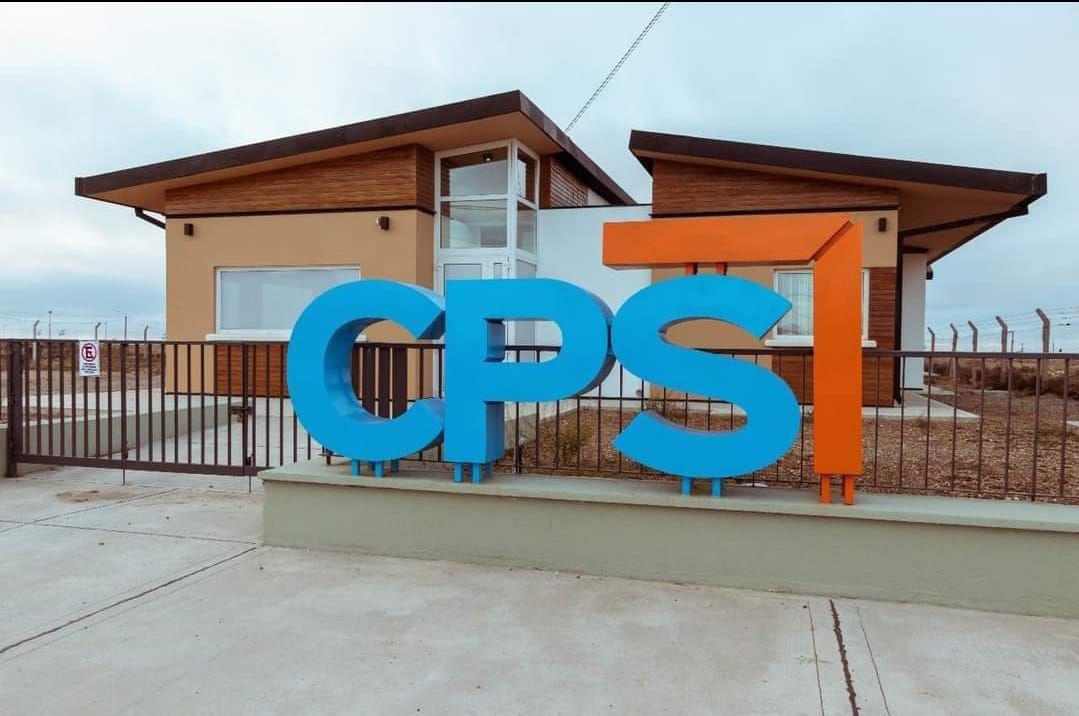 photo_4958616846941138006_y