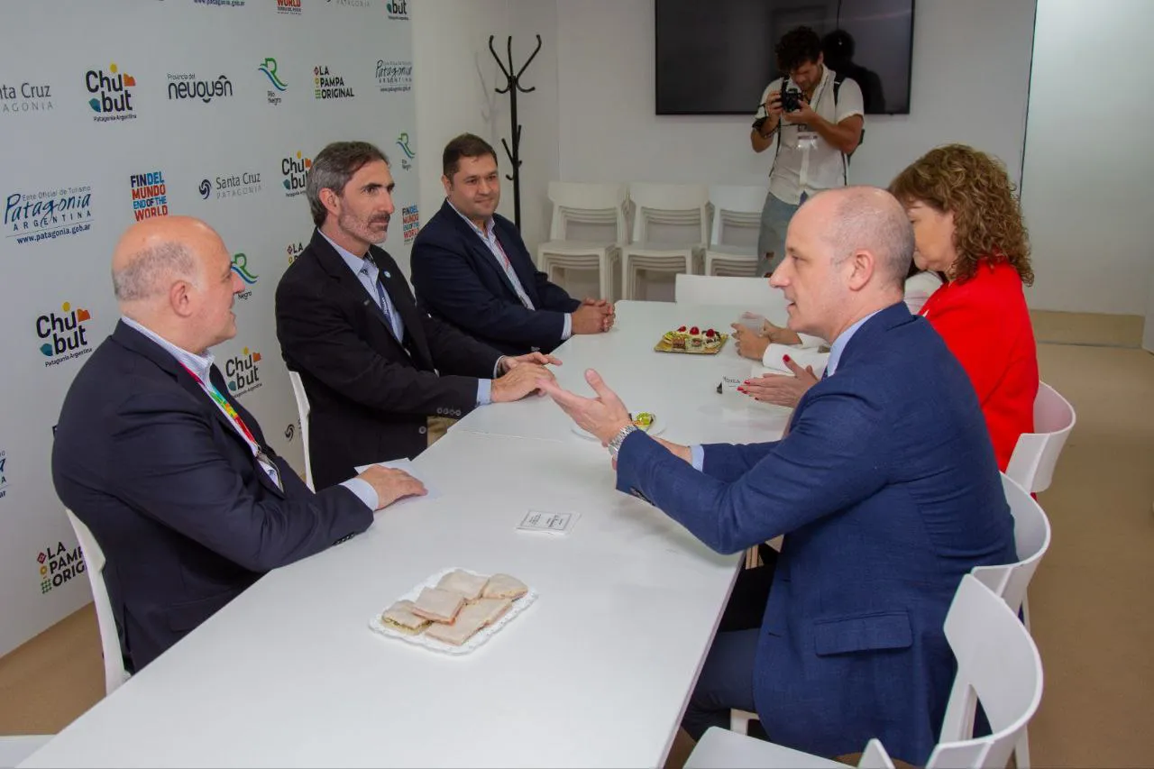 photo_5174979032817708362_y