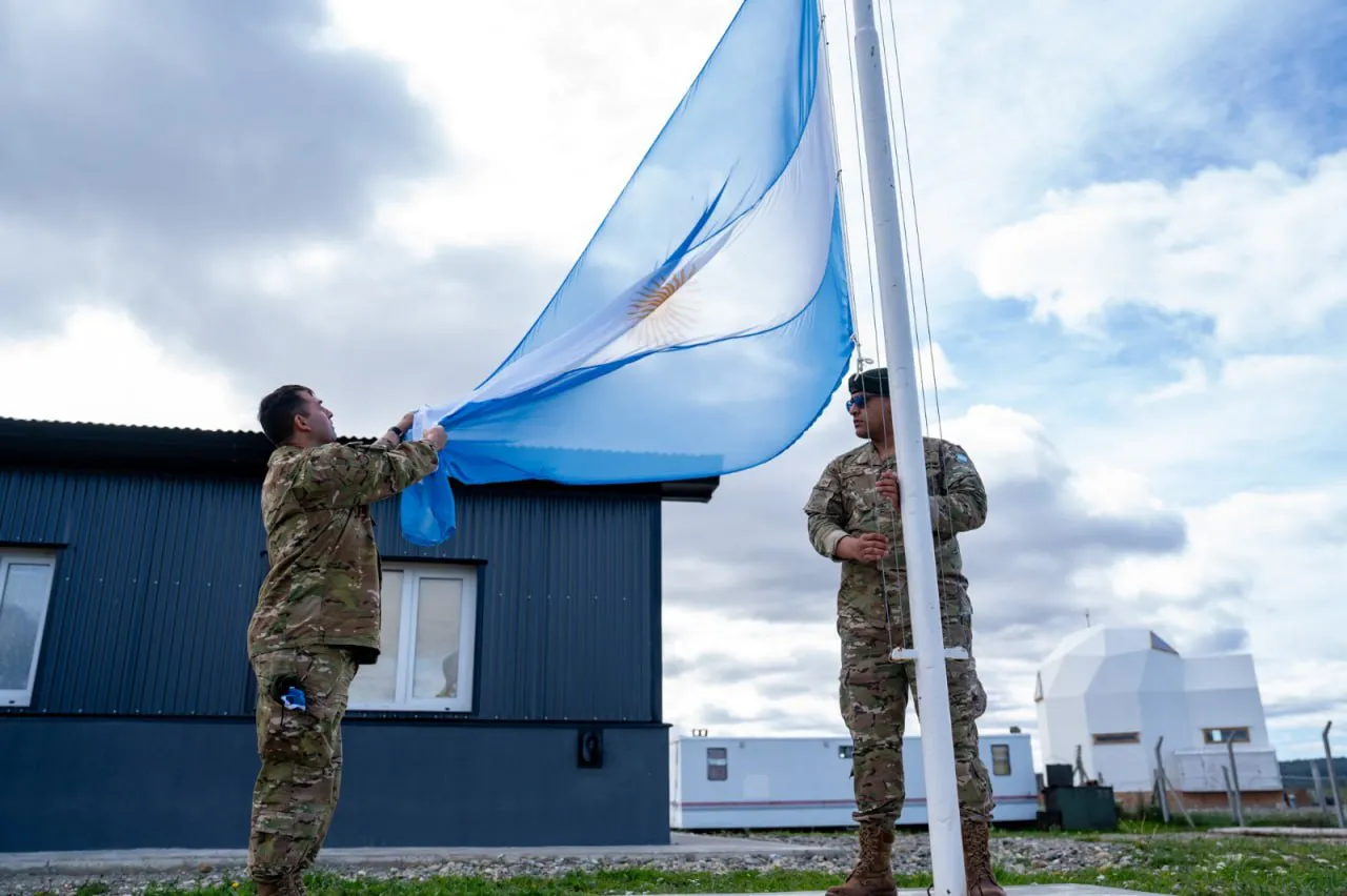 photo_4958494530567515322_y