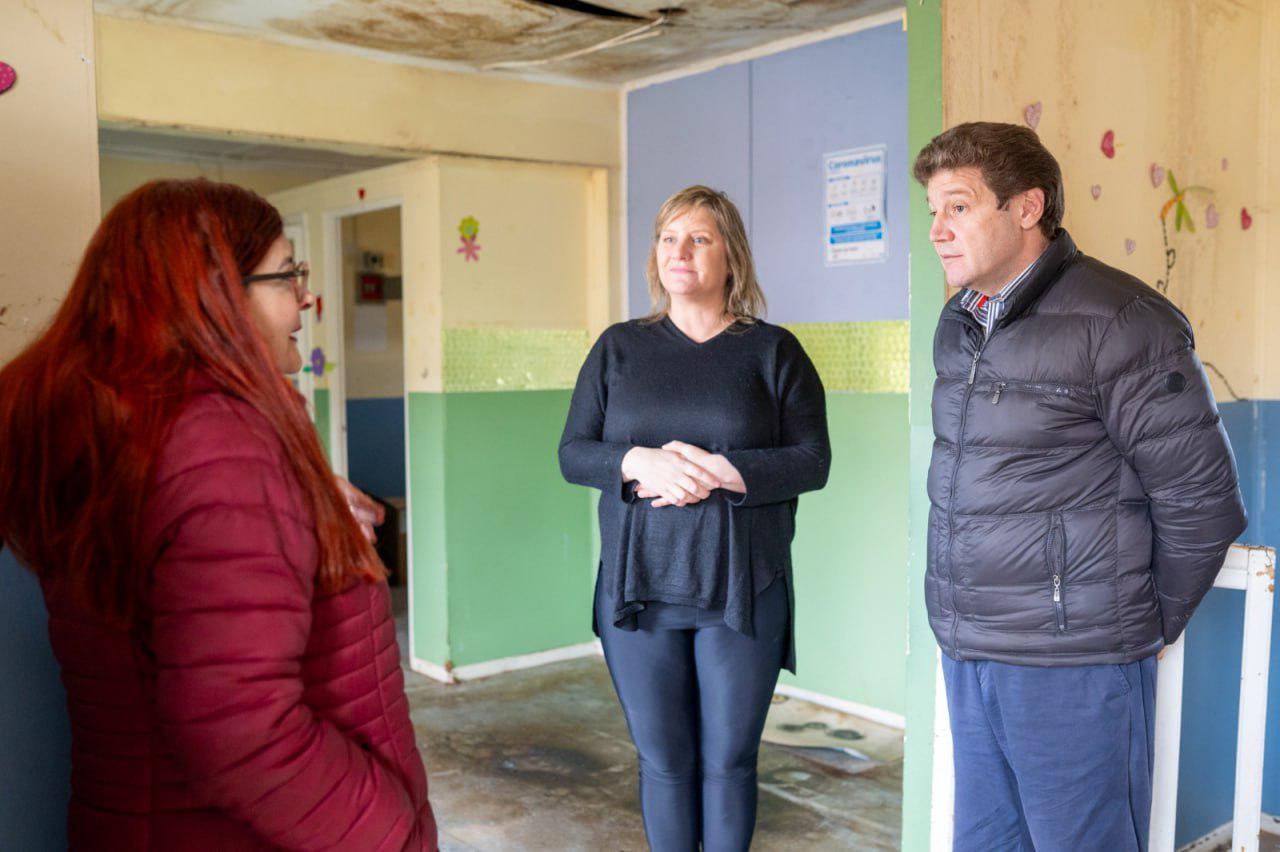 photo_5068881611050825084_y