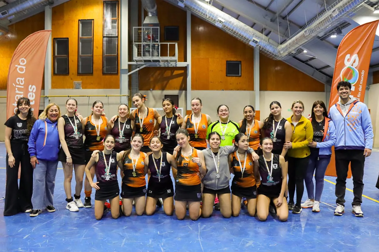 photo_4940844250795453953_y