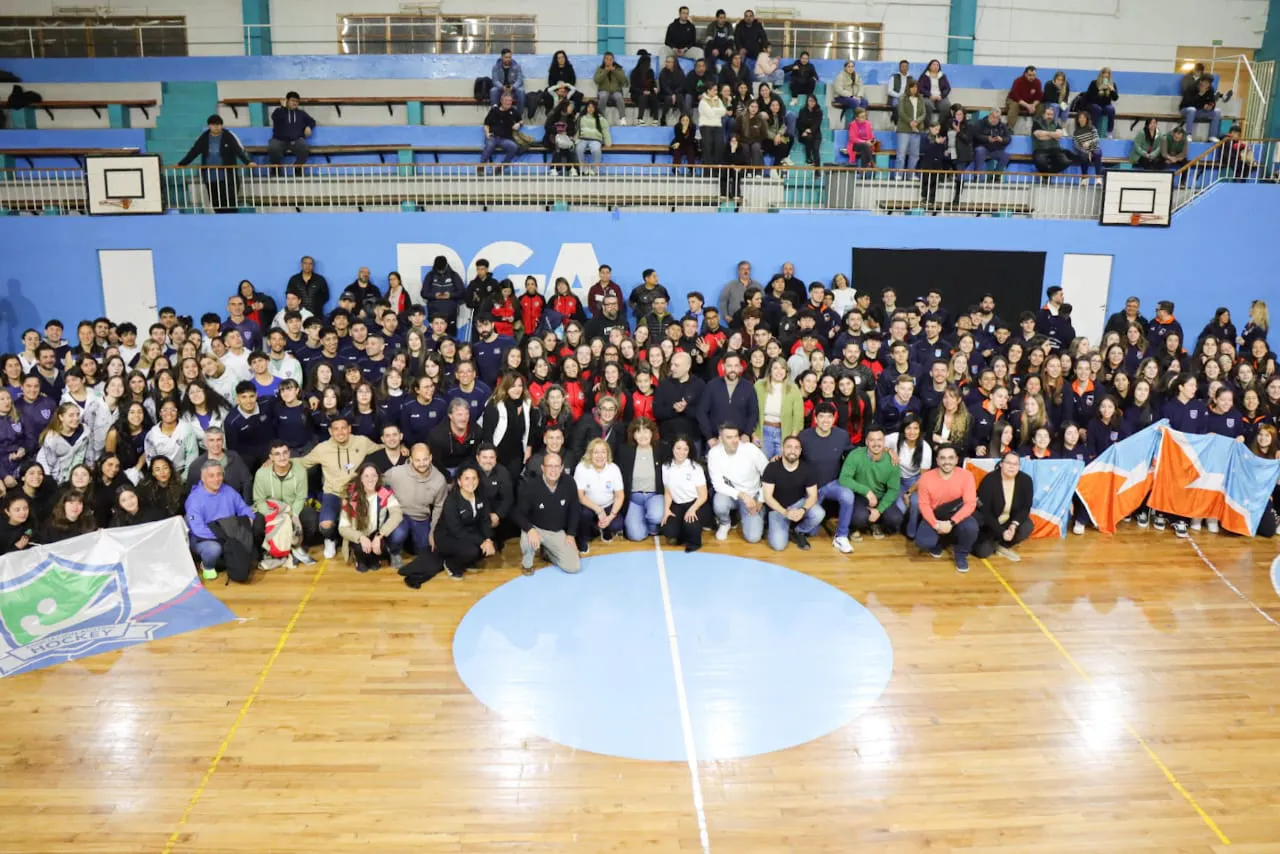 photo_5071378743695182964_y