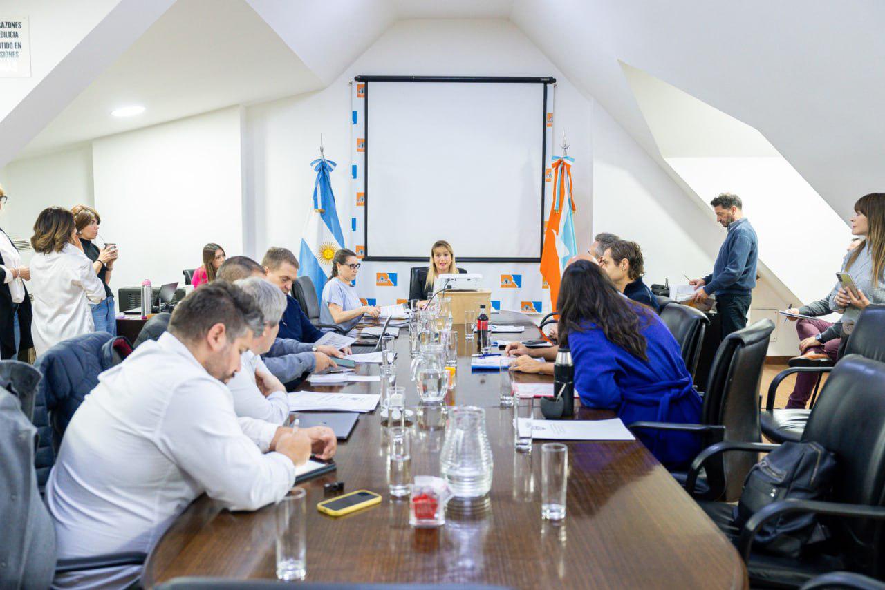 photo_5098180610928782543_y