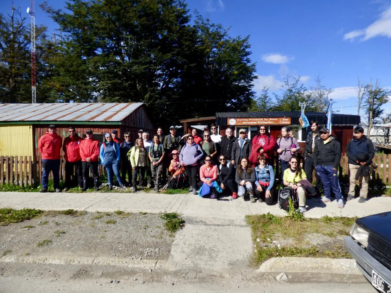 photo_4958494530567515300_y