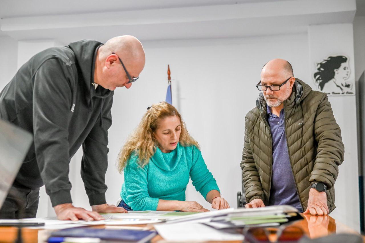 photo_5127691988349594286_y