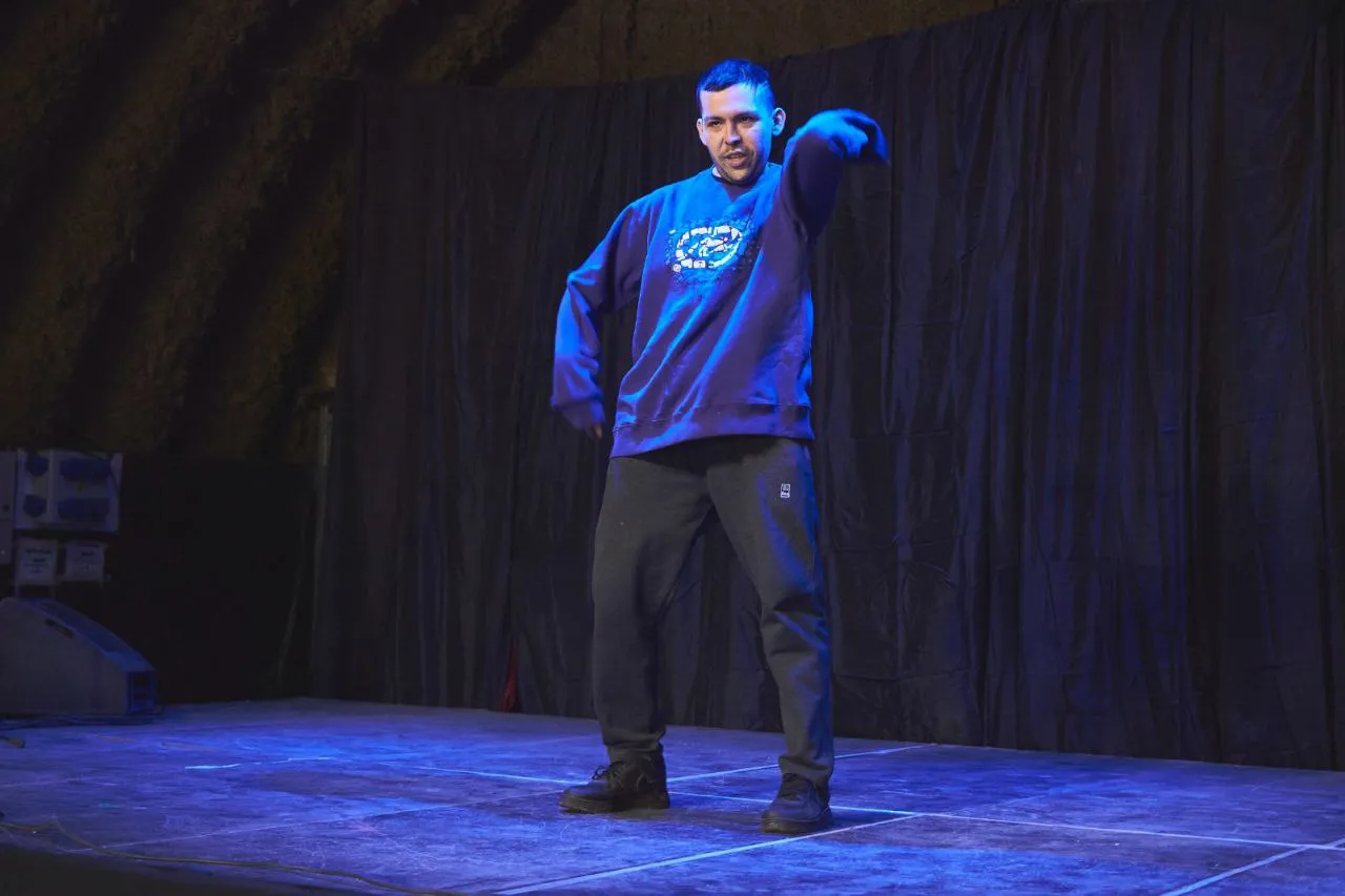 photo_5156644818158464663_y