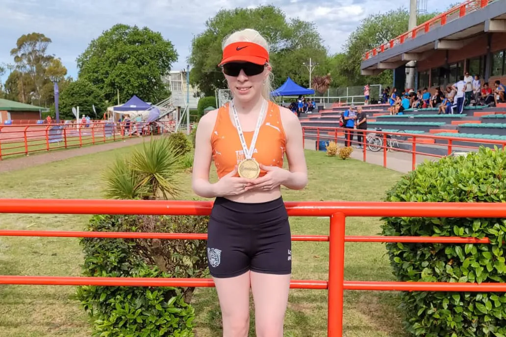 photo_5021618519615319477_y