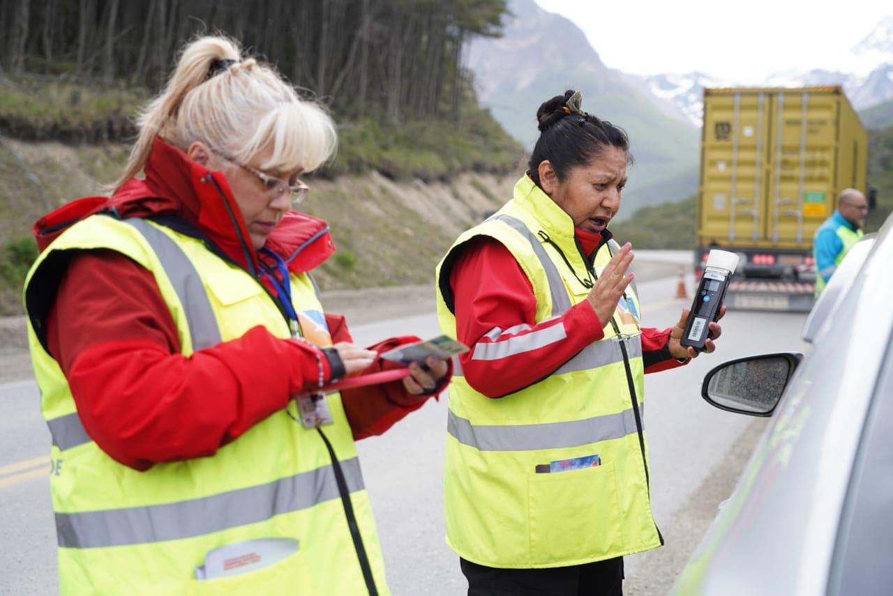 photo_4915838173809064835_y