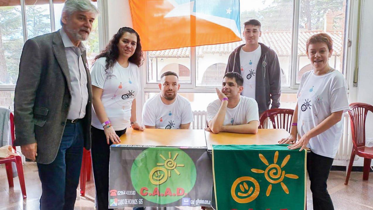 photo_4915696074816073286_y