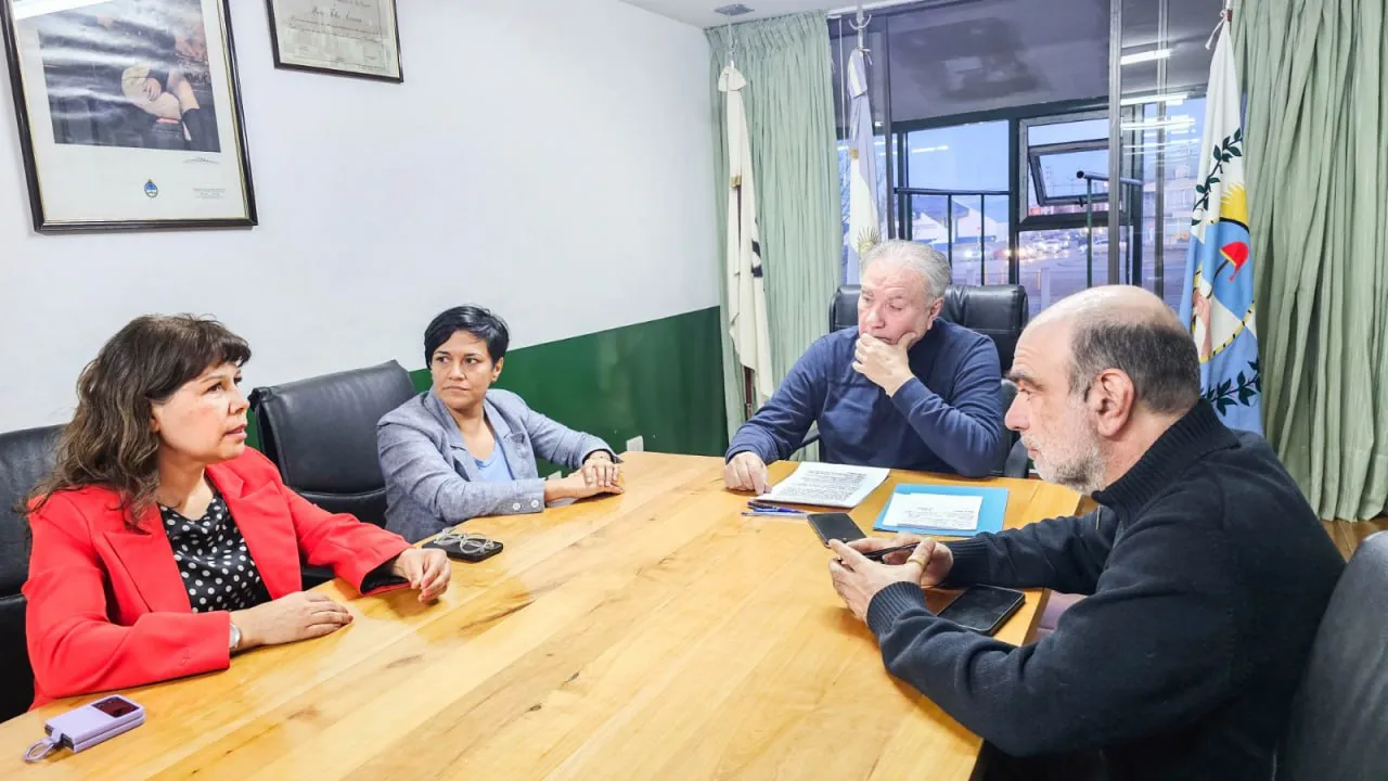 photo_5132015701861707332_y